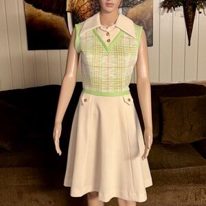 Donovan Galvani • Dallas • Medium Vintage • 1970’s • Beige/Green • Plaid • Dress